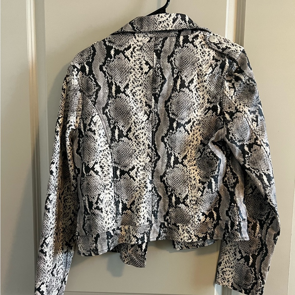 Faux leather snake printed jacket - Picture 2 of 2